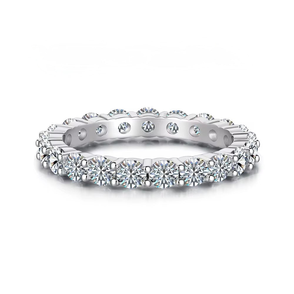 MOISSANITE ROUND BAND