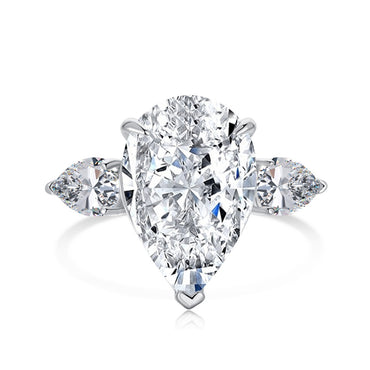 SAFIA RING